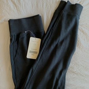 Fabletics Ive Joggers (Size M)